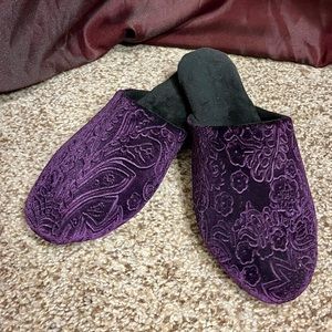Dearfoam Aubergine Velour Slippers